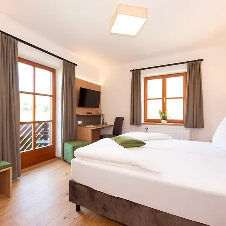 Hotel-restaurant Gruber * ペラウ